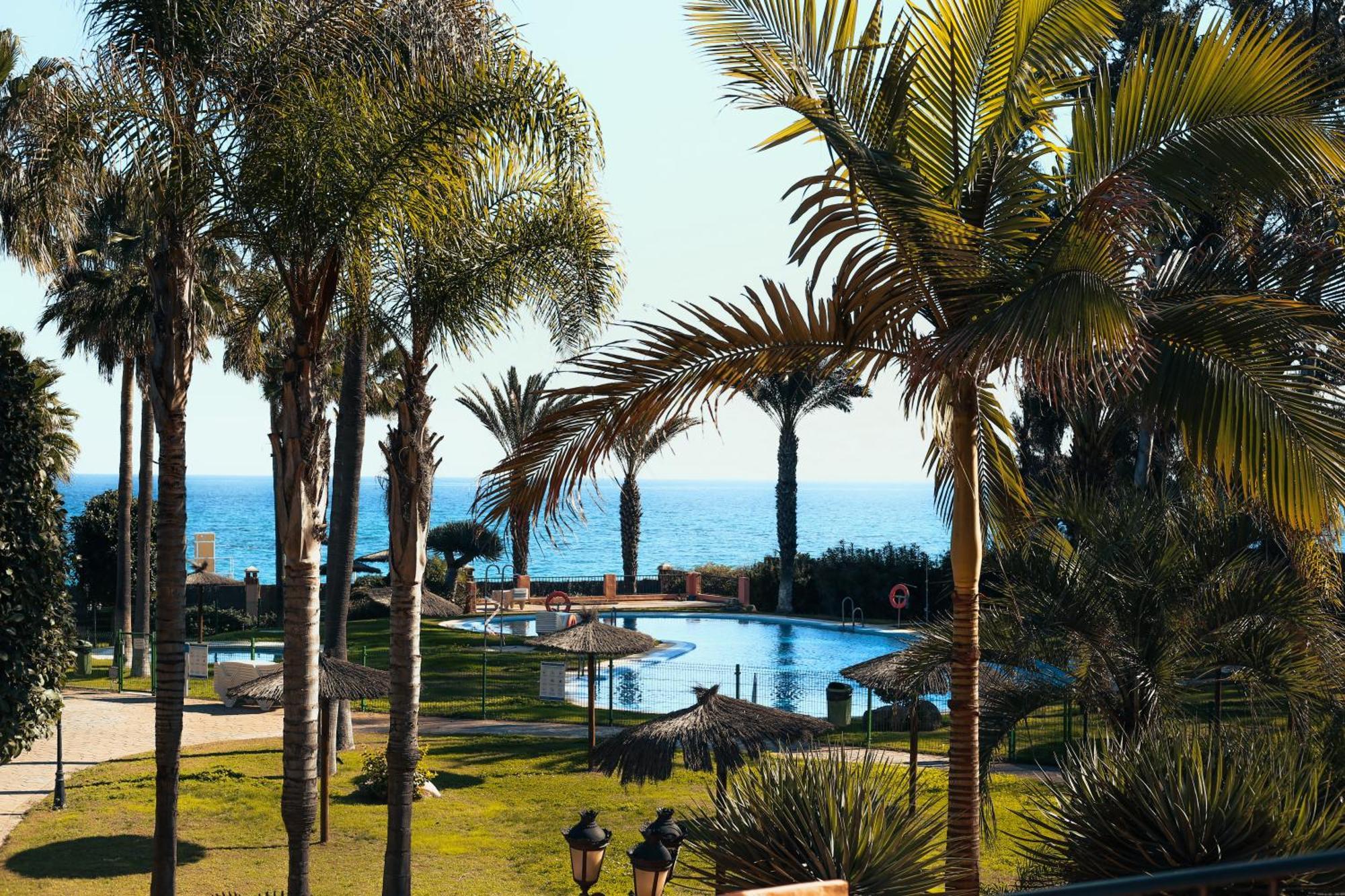 Cn-340 Suites Estepona Kültér fotó